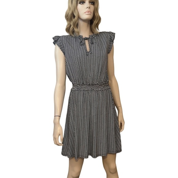 LOFT Dress Rayon Geo Ruffle Flutter Cap Sleeve Smocked Shirred Keyhole Neck S-M - Picture 12 of 16